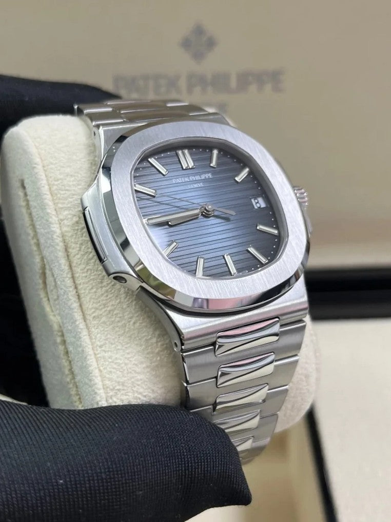 PATEK 5711