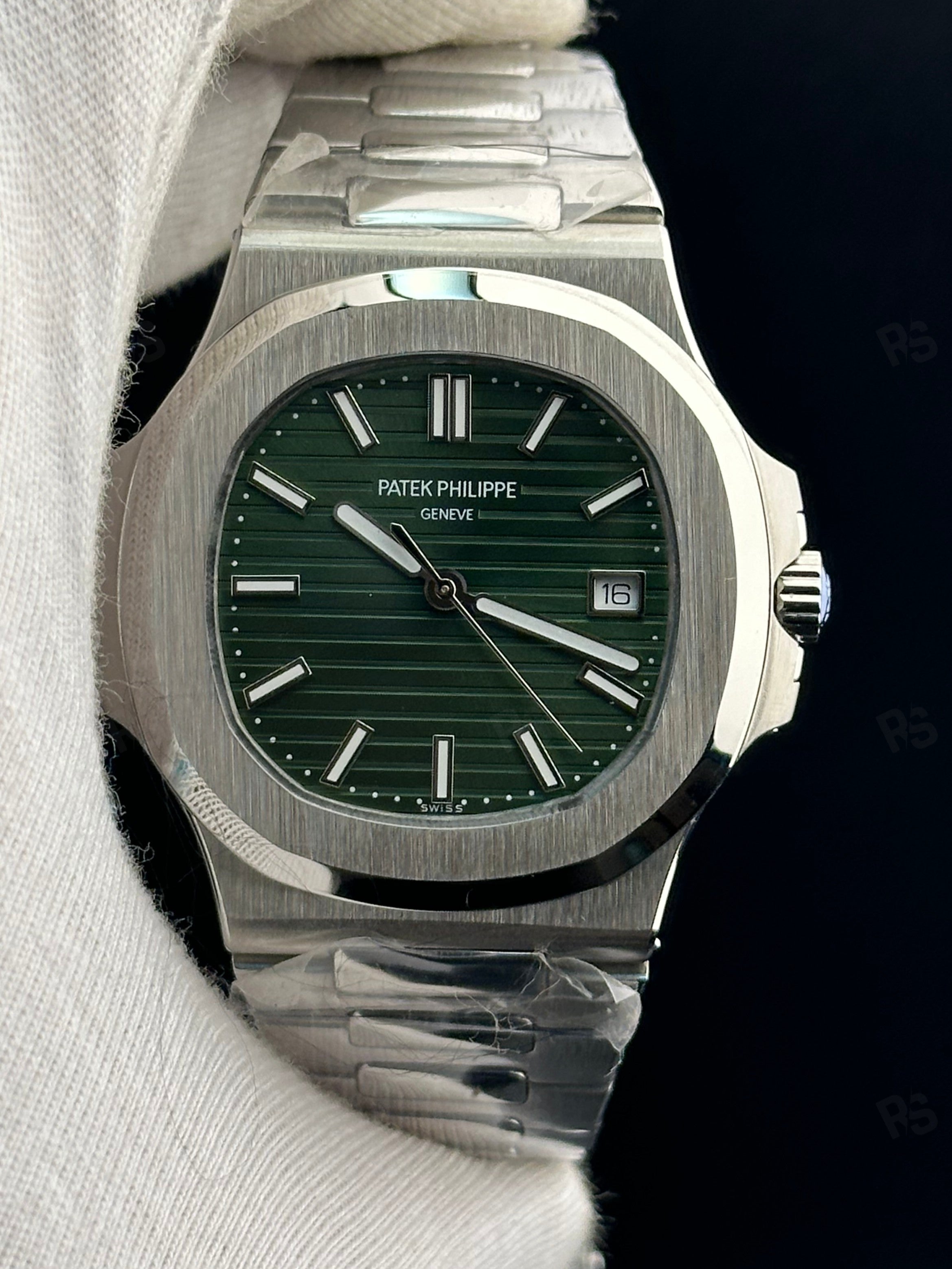 5711 PATEK GRN