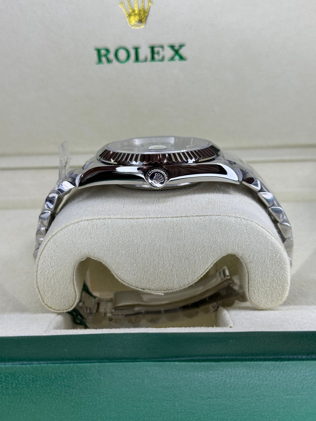 RLX D-DATE 02
