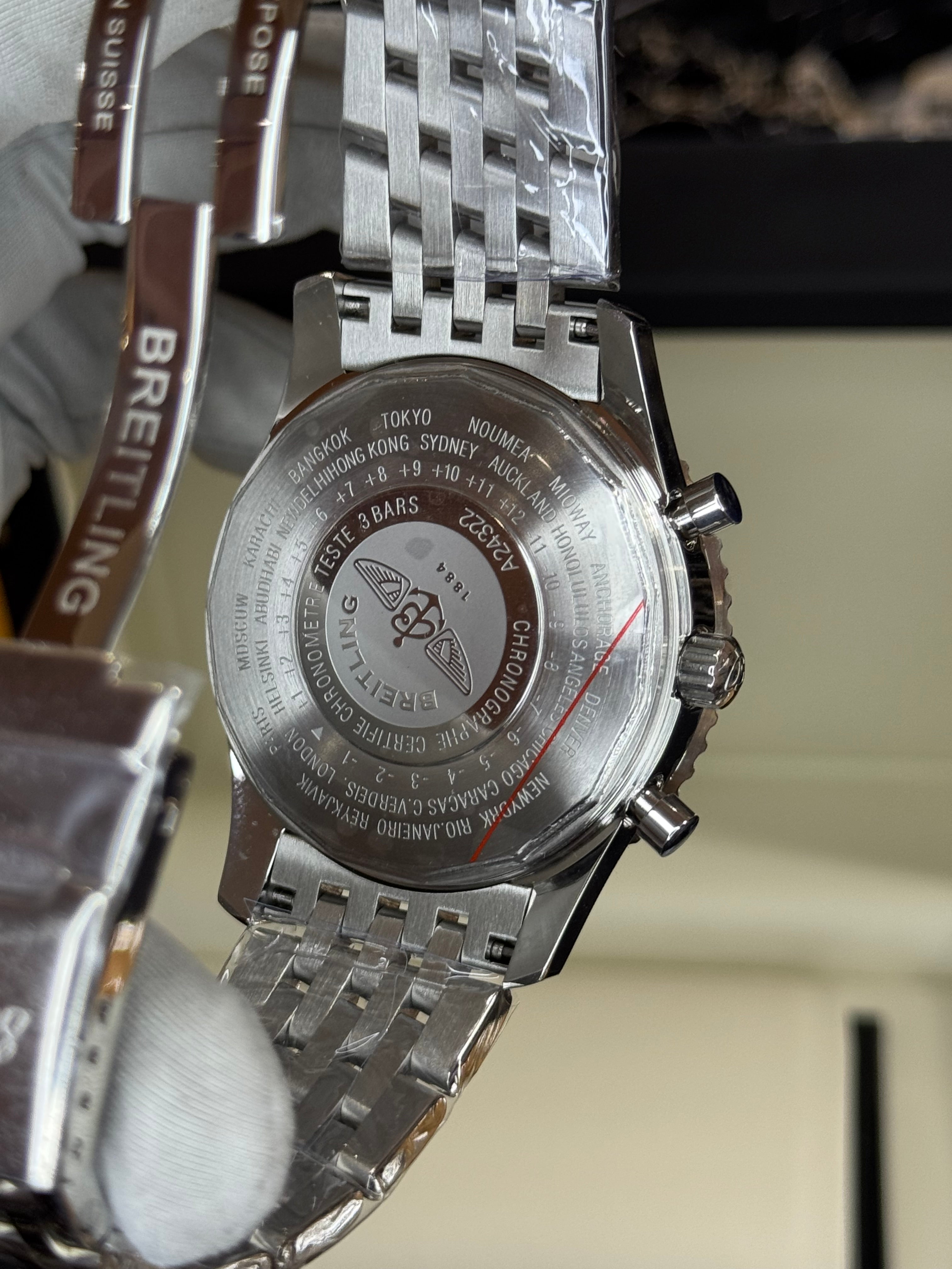BRIETLING 003
